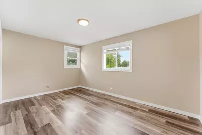 850 Gerald Avenue, South Elgin, IL 60177 - Photo 18