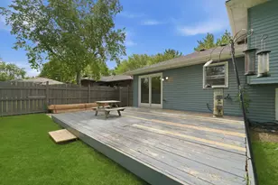 850 Gerald Ave, South Elgin, IL 60177 - Photo 40