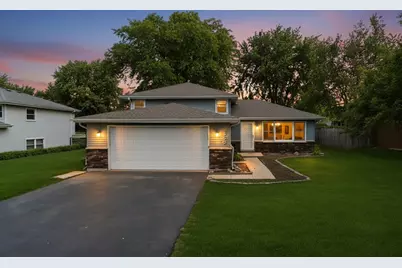 850 Gerald Avenue, South Elgin, IL 60177 - Photo 2