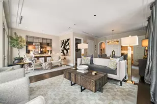 118 E Erie St, Chicago, IL 60611 - Photo 4