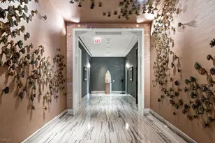 118 E Erie St, Chicago, IL 60611 - Photo 24