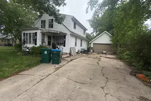 609 E 5th St, Rock Falls, IL 61071 - Photo 2