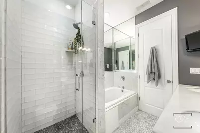 700 W Grand Avenue #3E, Chicago, IL 60654 - Photo 24