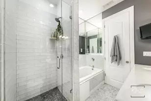 700 W Grand Ave, Chicago, IL 60654 - Photo 24