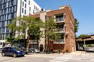 700 W Grand Ave, Chicago, IL 60654 - Photo 1