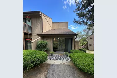 44 Nassau Colony #4, Fox Lake, IL 60020 - Photo 1