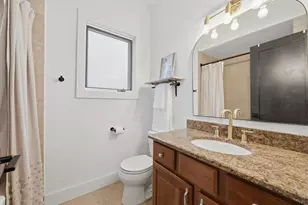 1333 N Bosworth Ave, Chicago, IL 60642 - Photo 20