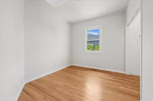 1757 W Newport Ave, Chicago, IL 60657 - Photo 20