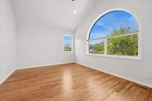 1757 W Newport Ave, Chicago, IL 60657 - Photo 12