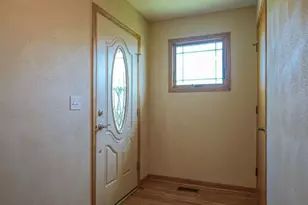 1629 Warrenton Ct, Byron, IL 61010 - Photo 2