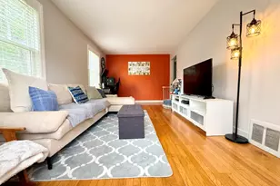 416 N Main St, Mount Prospect, IL 60056 - Photo 2