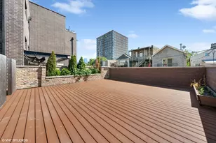 1203 W Superior St, Chicago, IL 60642 - Photo 28