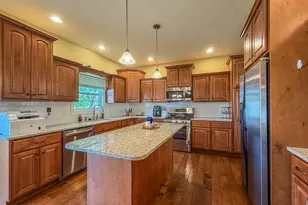 715 Sedgegrass Dr, Champaign, IL 61822 - Photo 8