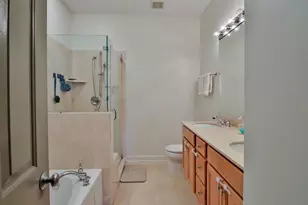 1109 W Cornelia Ave, Chicago, IL 60657 - Photo 14
