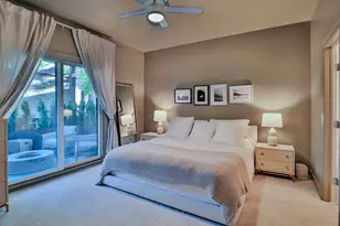 1109 W Cornelia Ave, Chicago, IL 60657 - Photo 12