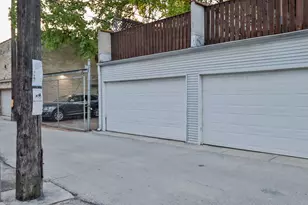 1109 W Cornelia Ave, Chicago, IL 60657 - Photo 30
