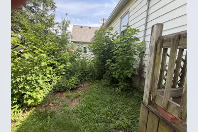 411 N Monroe Street, Clifton, IL 61727 - Photo 14
