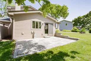 1481 Chaffee Ct, Elk Grove Village, IL 60007 - Photo 34