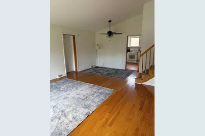 212 Valerie Court, Glenview, IL 60025 - Photo 4