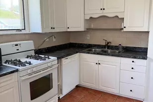 212 Valerie Ct, Glenview, IL 60025 - Photo 10