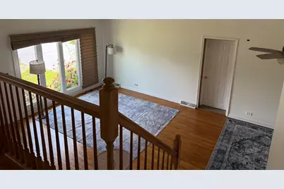 212 Valerie Court, Glenview, IL 60025 - Photo 8