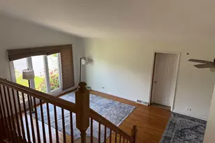 212 Valerie Ct, Glenview, IL 60025 - Photo 8