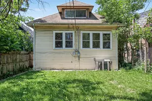 11949 S Lafayette Ave, Chicago, IL 60628 - Photo 16