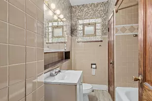 11949 S Lafayette Ave, Chicago, IL 60628 - Photo 12