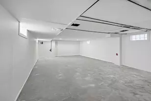 10214 S La Salle St, Chicago, IL 60628 - Photo 12