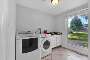 270 E Armitage Ave, Addison, IL 60101 - Photo 10