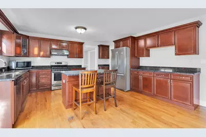 270 E Armitage Avenue, Addison, IL 60101 - Photo 6