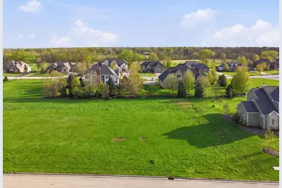 224 Whittemore Drive, Sycamore, IL 60178 - Photo 2