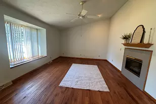 502 SW 8th Ave, Aledo, IL 61231 - Photo 10