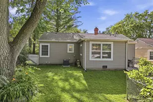 121 S Archer Rd, Mundelein, IL 60060 - Photo 20