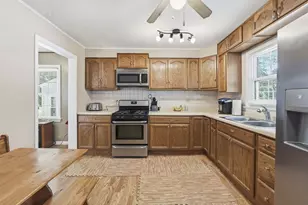 121 S Archer Rd, Mundelein, IL 60060 - Photo 8