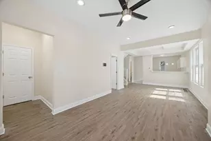 7845 S Ingleside Ave, Chicago, IL 60619 - Photo 2