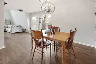 257 S Briar Ct, Oregon, IL 61061 - Photo 6