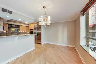 201 E Chestnut St, Chicago, IL 60611 - Photo 30