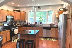307 Mills Rd, Joliet, IL 60433 - Photo 4