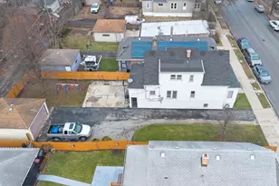 9352 S Woodlawn Ave, Chicago, IL 60619 - Photo 2