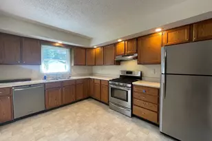 607 Delmar Dr, Champaign, IL 61822 - Photo 8