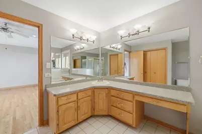 8920 Emerald Court, Hickory Hills, IL 60457 - Photo 22