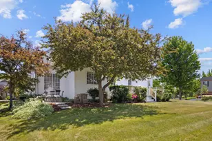 1253 Water Stone Cir, Wauconda, IL 60084 - Photo 24