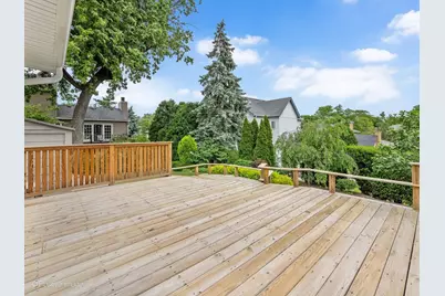 393 Grandview Avenue, Glen Ellyn, IL 60137 - Photo 18