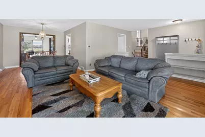 53 W Leslie Lane, Villa Park, IL 60181 - Photo 6
