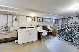 1125 W Lunt Ave, Chicago, IL 60626 - Photo 16