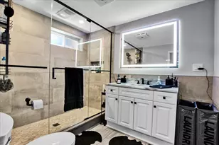 8537 W Winona St, Chicago, IL 60656 - Photo 24
