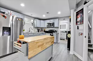 8537 W Winona St, Chicago, IL 60656 - Photo 26