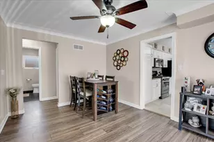 8537 W Winona St, Chicago, IL 60656 - Photo 12