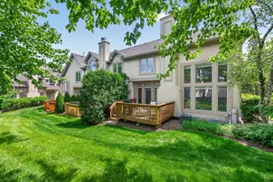 1051 W Sutton Ct, Palatine, IL 60067 - Photo 38